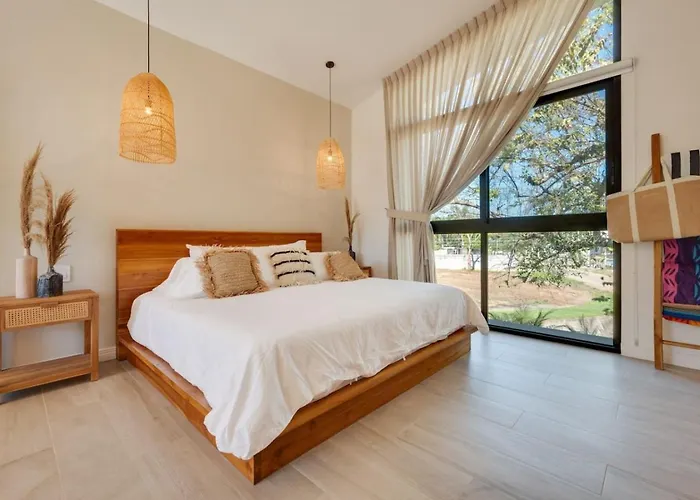 The #7 - Boutique In Flamingo - Ground Level Apartamento